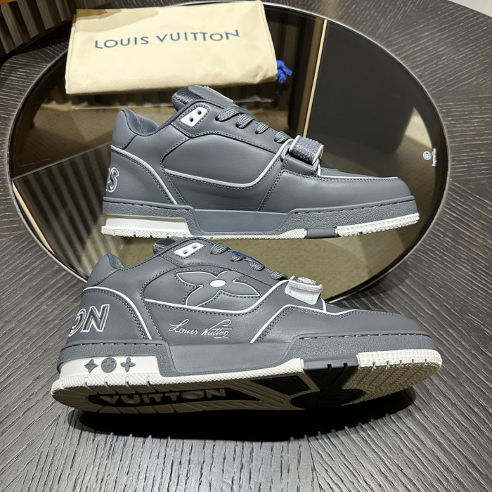 LOU1VTON SNEAKER