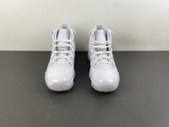 Air Jordan 11 Pack Expected Fall COMME des GARÇONS (2026) IV7639-100