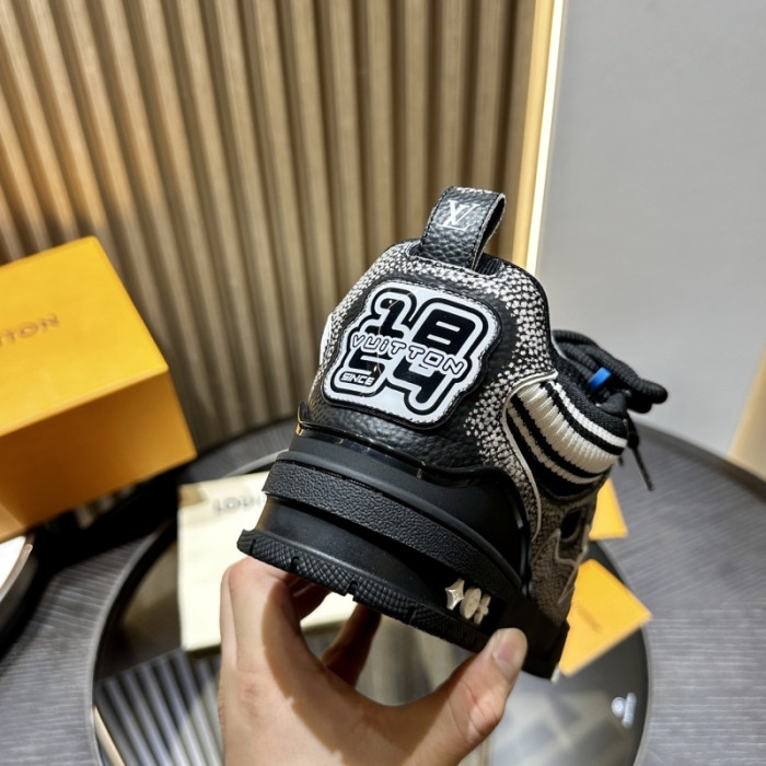 LOU1VTON SNEAKER