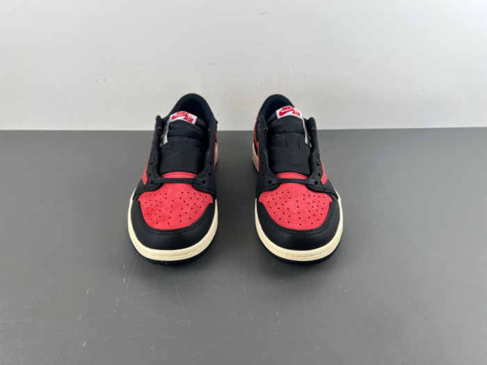 Travis Scott x Air Jordan 1 Low OG DM7866-061