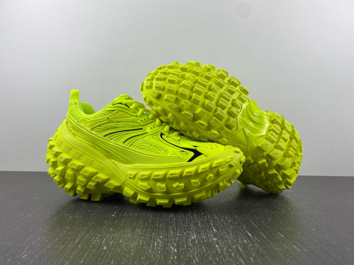 blc* defender sneaker