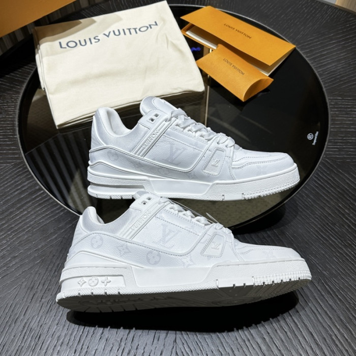 LOU1VTON SNEAKER