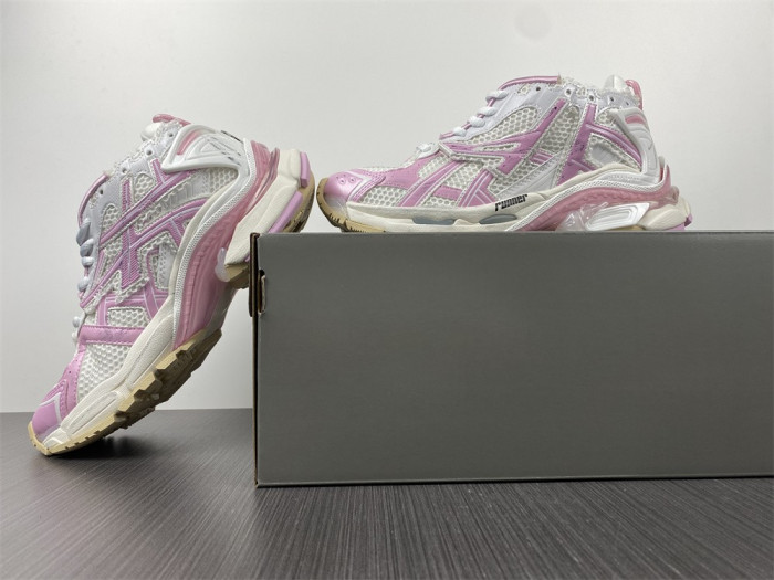 BLCG RUNNER SNEAKER