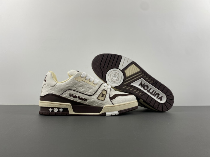 LOU1VTON trainer (EU47)