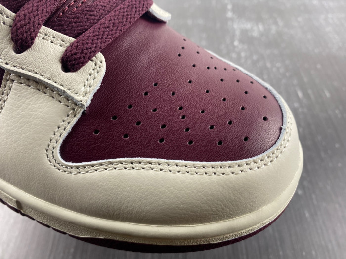 nike dunk low "valentine