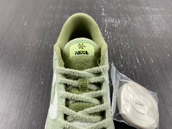 nike dunk low fleece green dq7579-300