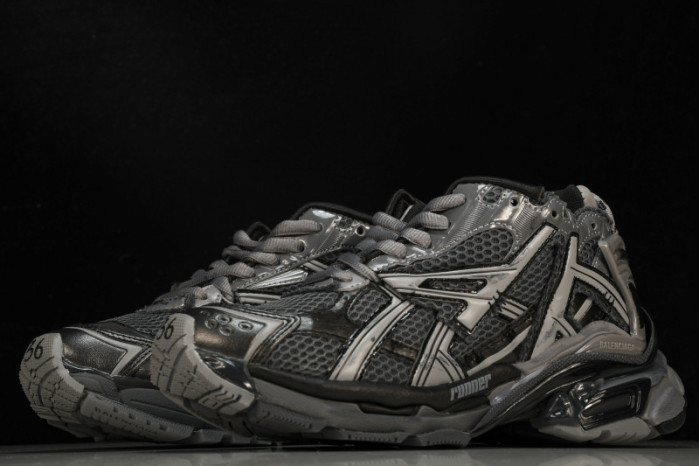 BLCG RUNNER SNEAKER