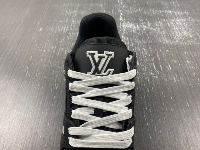 lou1vton trainer