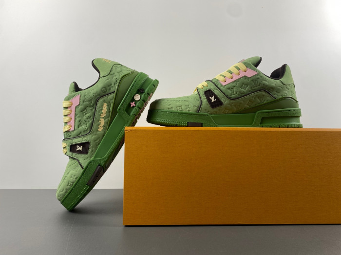 LOU1VTON trainer (EU47)