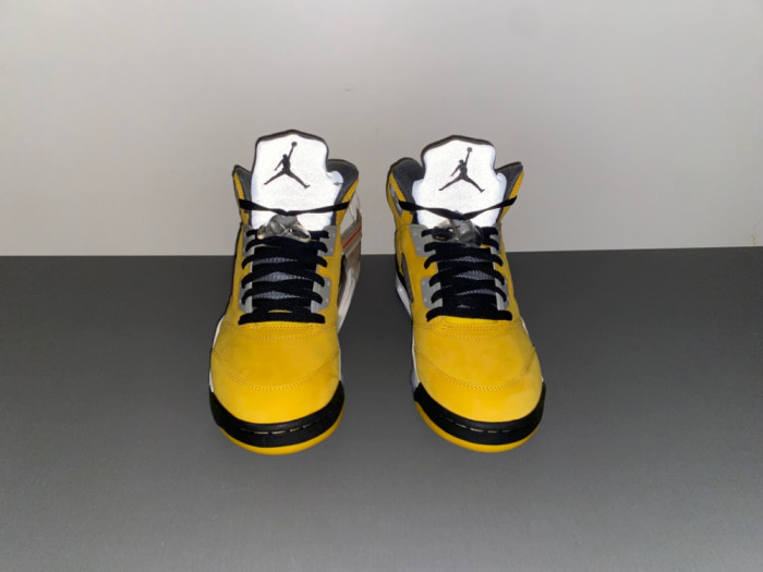 Air Jordan 5 “Tokyo” IO3372-700