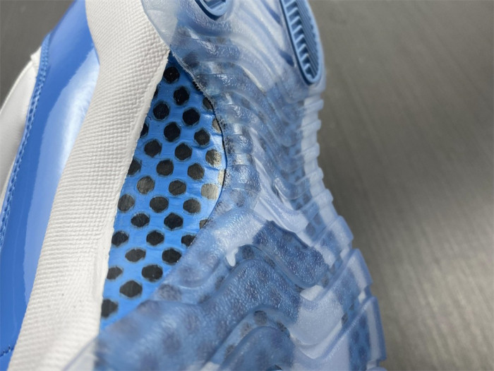 air jordan 11 low unc university blue 528895-106