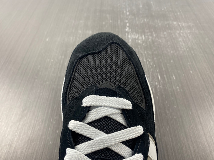 new balance 57/40 team black - m5740cb