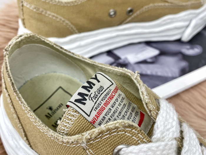 Ma*s*n mihara yasuhiro low-top sneakers mmy-014