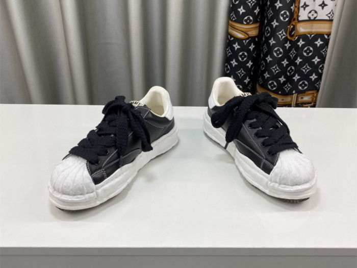 Ma*s*n mihara yasuhiro low-top sneakers mmy-026
