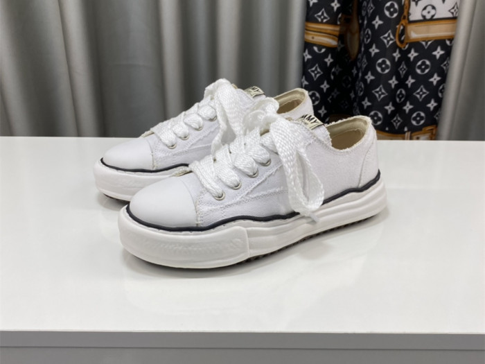 Ma*s*n mihara yasuhiro low-top sneakers mmy-032
