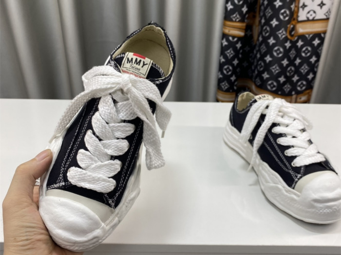 Ma*s*n mihara yasuhiro low-top sneakers mmy-040