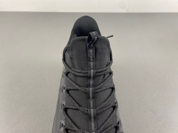 Moncler Trailgrip Lite 2 Sneakers MC-001