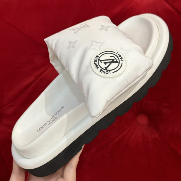 LOU1_TON POOL PILLOW COMFORT MULE (EU35-EU40)