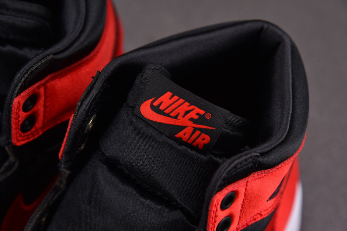 Air Jordan 1 High OG WMNS Satin Bred FD4810-061