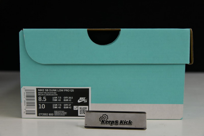 nike sb dunk low pro "strangelove" ct2552-800